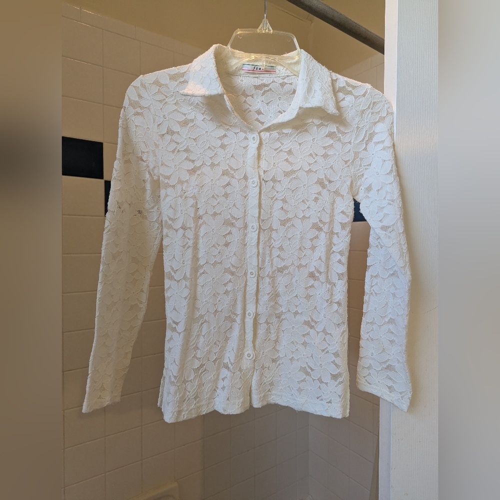 Star Cream Floral Lace Button Up Blouse Size XS